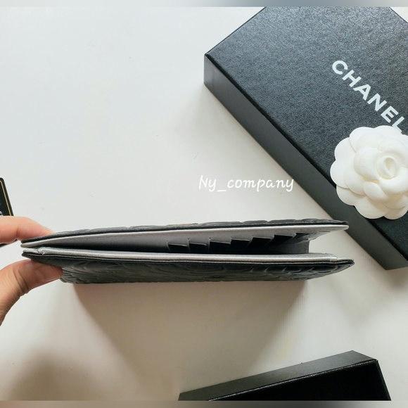 (SALE)Chanel Camellia & CC Flap Wallet Brand New - Picture 6 of 16